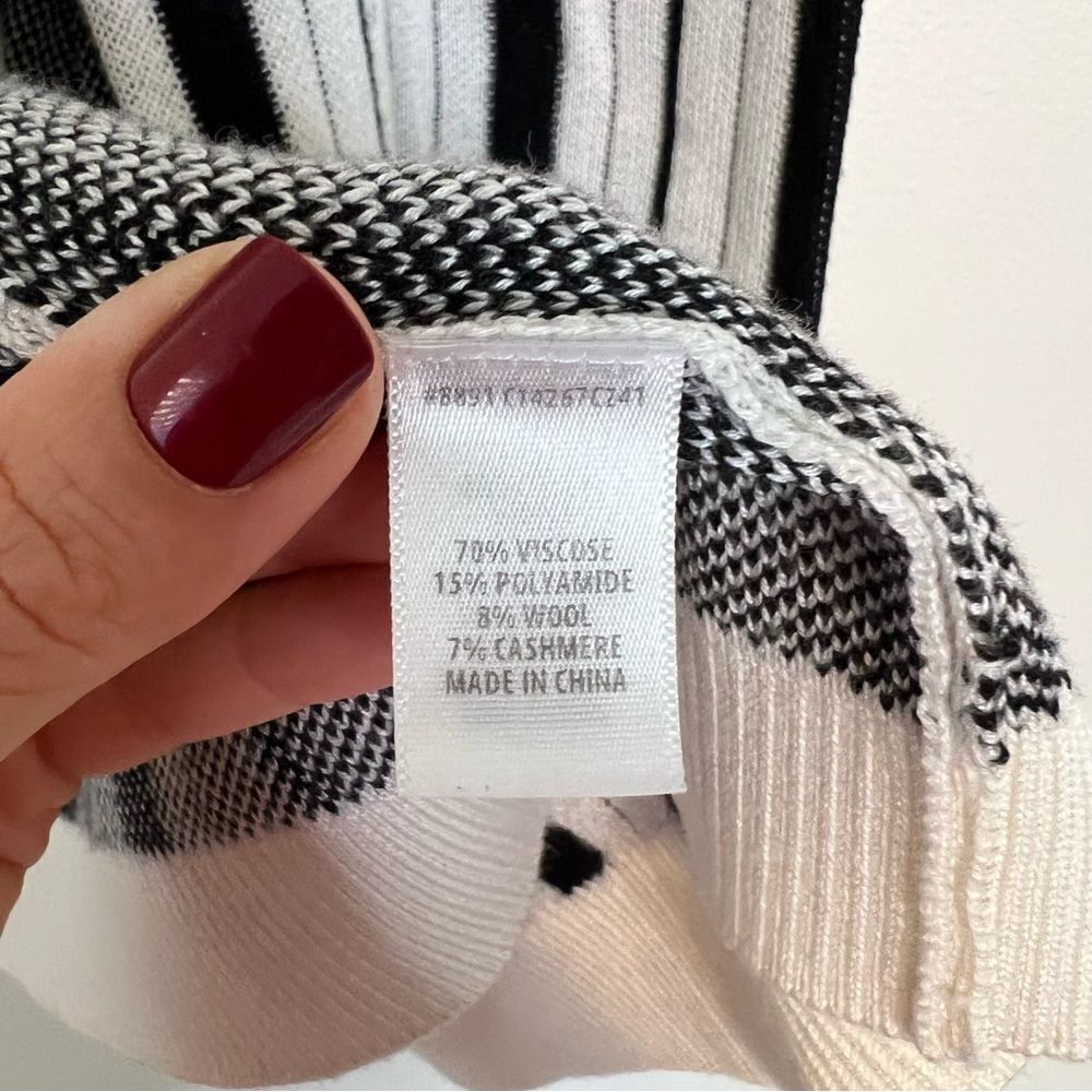 St. John Wool Cashmere Blend Open Front Cardigan Sweater Black White Stripe Sz S - Picture 8 of 10